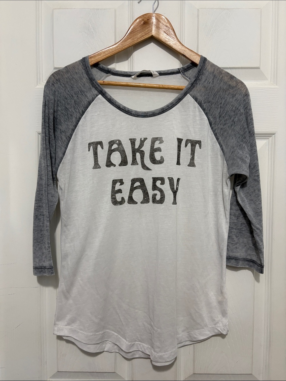 Take It Easy Women's 3/4 Sleeve Raglan Tee - White & Gray